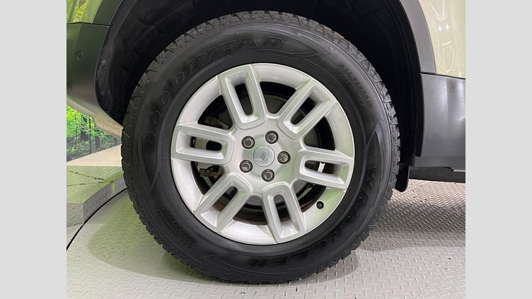 2023 認定中古車 Land Rover Defender 110 Pangea Green 4WD １１０Ｓ Ｄ３００