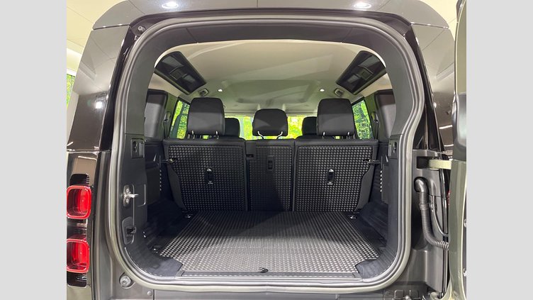 2023 認定中古車 Land Rover Defender 110 Pangea Green 4WD １１０Ｓ Ｄ３００