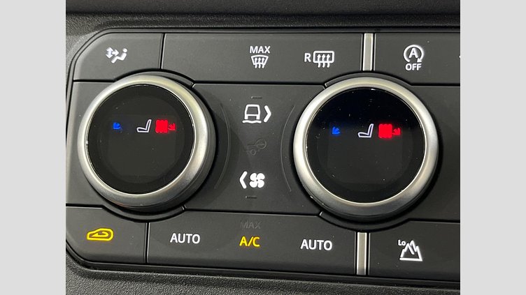 2023 認定中古車 Land Rover Defender 110 Pangea Green 4WD １１０Ｓ Ｄ３００