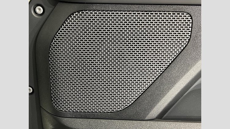 2023 認定中古車 Land Rover Defender 110 Pangea Green 4WD １１０Ｓ Ｄ３００