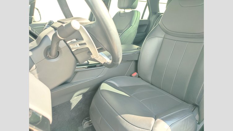 2023 Approved/Jazdené Land Rover Range Rover Sport Fuji White 4x4 3.0 I6 D300 MHEV SE AWD A/T