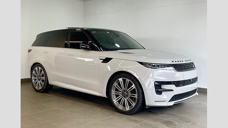 2024 Approved Land Rover Range Rover Sport Borasco Grey Engine: 3.0-litre inline-six turbodiesel with mild-hybrid technology.
Power: 258 kW (approximately 345–350 hp).
Torque: 700 Nm.
Acceleration (0–100 km/h): 5.9 seconds.
Top speed: 234 km/h.
Transmission: 8-speed automatic. RANGE ROVER SPORT 3.0D DYNAMIC