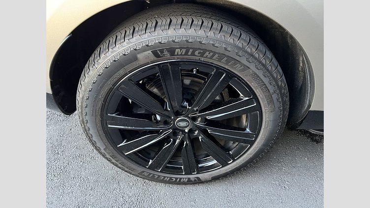 2024 認定中古車 Land Rover Range Rover バトゥミゴールド D350 AWD MHEV（AT） スタンダードホイールベース HSE