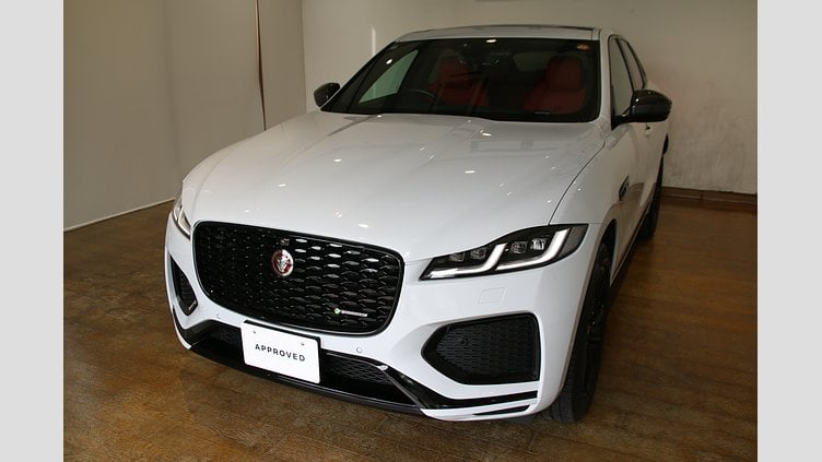 2021 認定中古車 Jaguar F-Pace ユーロンホワイト 2.0P R-DYNAMIC SE