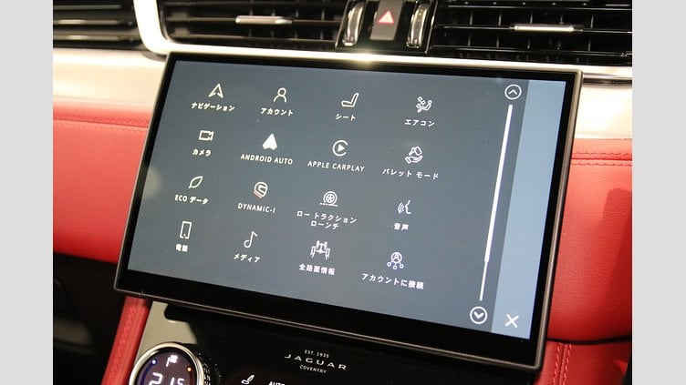 2021 認定中古車 Jaguar F-Pace ユーロンホワイト 2.0P R-DYNAMIC SE