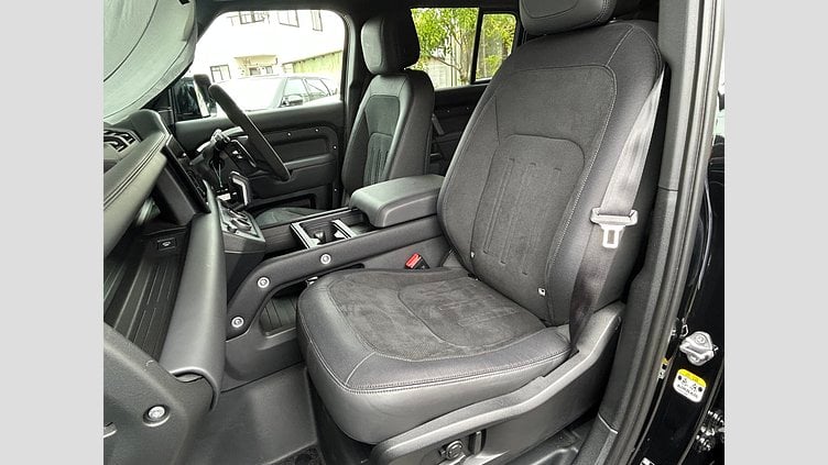 2024 認定中古車 Land Rover Defender 110 Santorini Black 525P V8 V8