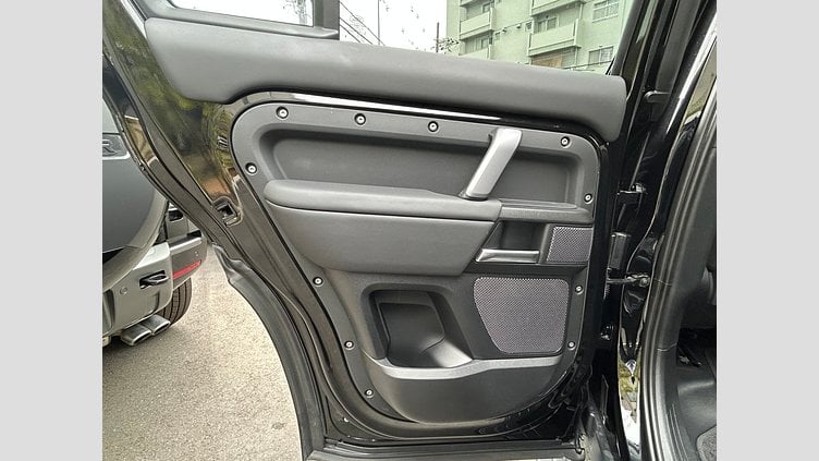 2024 認定中古車 Land Rover Defender 110 Santorini Black 525P V8 V8