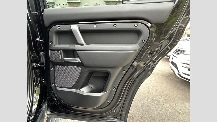 2024 認定中古車 Land Rover Defender 110 Santorini Black 525P V8 V8