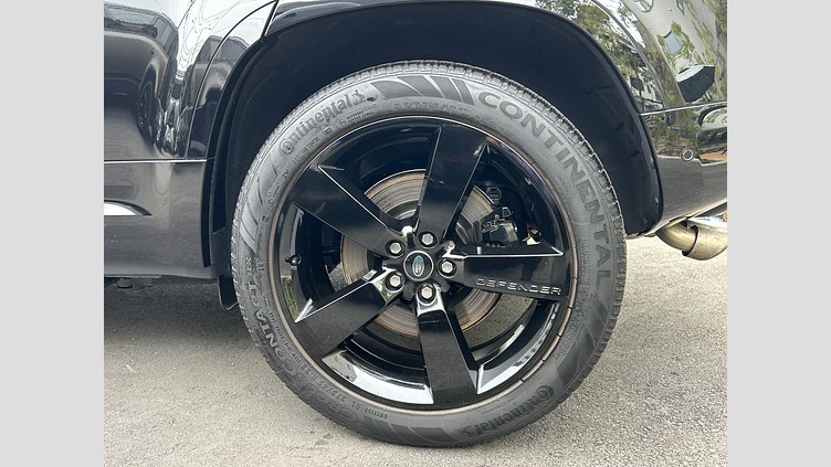 2024 認定中古車 Land Rover Defender 110 Santorini Black 525P V8 V8