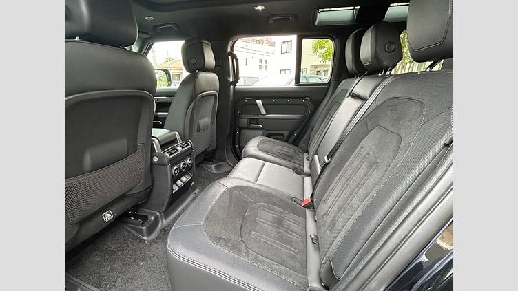 2024 認定中古車 Land Rover Defender 110 Santorini Black 525P V8 V8