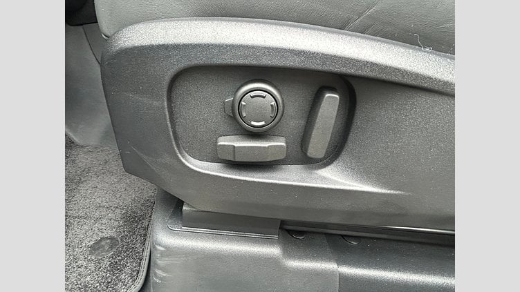 2024 認定中古車 Land Rover Defender 110 Santorini Black 525P V8 V8