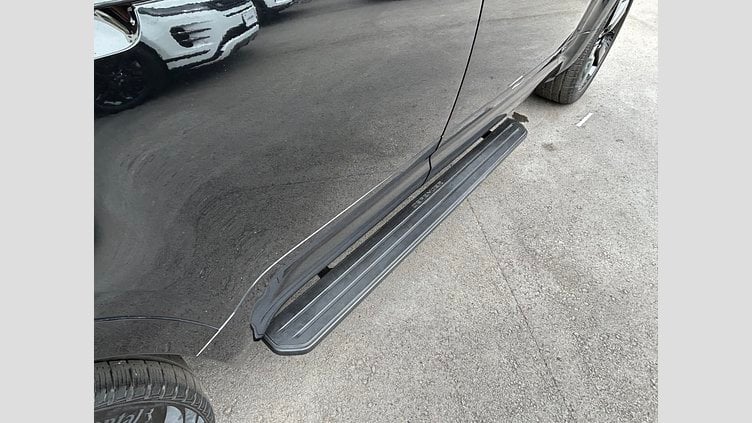 2024 認定中古車 Land Rover Defender 110 Santorini Black 525P V8 V8