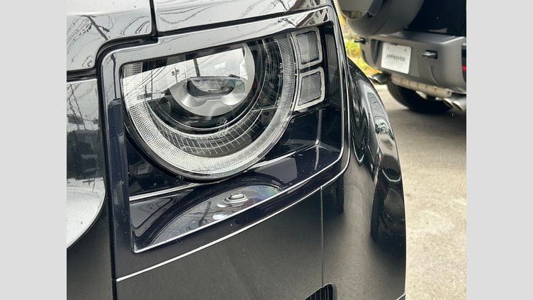 2024 認定中古車 Land Rover Defender 110 Santorini Black 525P V8 V8