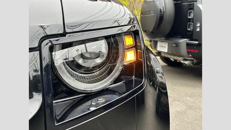 2024 認定中古車 Land Rover Defender 110 Santorini Black 525P V8 V8