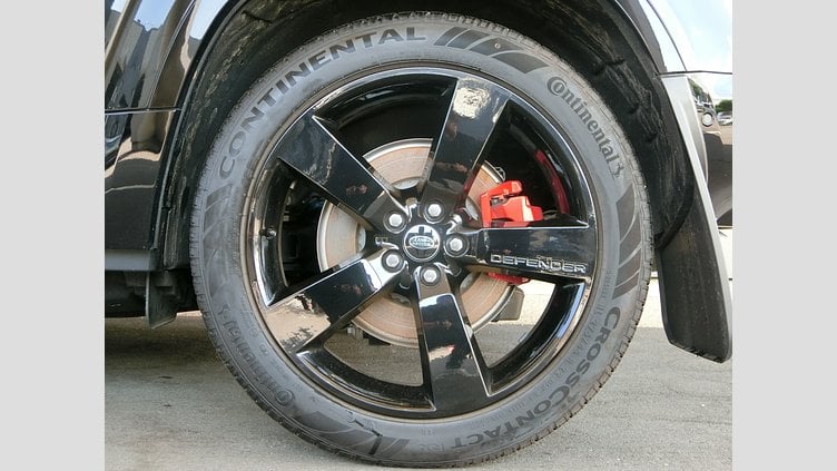 2023 認定中古車 Land Rover Defender 110 Santorini Black D300 ツインターボマイルドハイブリッド X