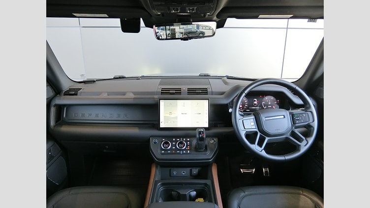 2023 認定中古車 Land Rover Defender 110 Santorini Black D300 ツインターボマイルドハイブリッド X