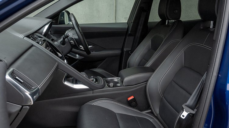 2022 Approved Jaguar E-Pace Bluefire Metallic P250 R-DYNAMIC SE 2.0