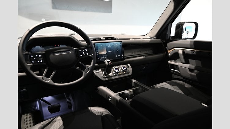 2025 Ny Land Rover Defender 110 Gondwana Stone AWD 110 P300e X-Dynamic SE