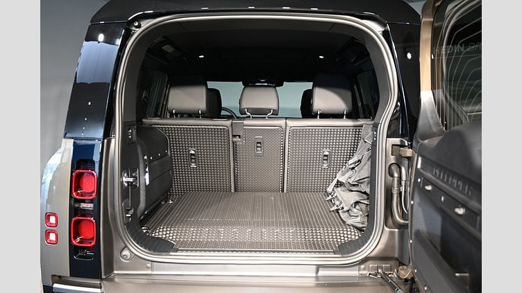2025 Ny Land Rover Defender 110 Gondwana Stone AWD 110 P300e X-Dynamic SE