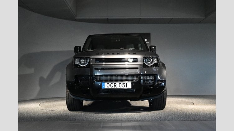 2025 Ny Land Rover Defender 130 Silicon Silver AWD P300e X-Dynamic SE
