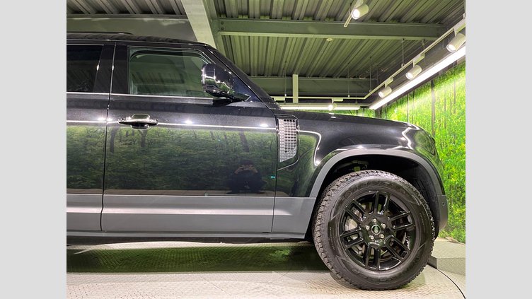 2023 認定中古車 Land Rover Defender 110 Santorini Black 4WD S