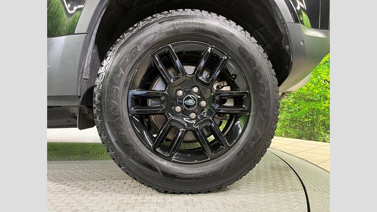 2023 認定中古車 Land Rover Defender 110 Santorini Black 4WD S