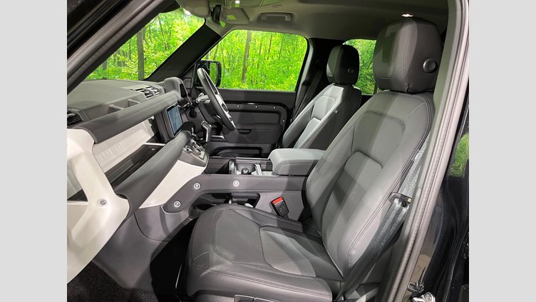 2023 認定中古車 Land Rover Defender 110 Santorini Black 4WD S