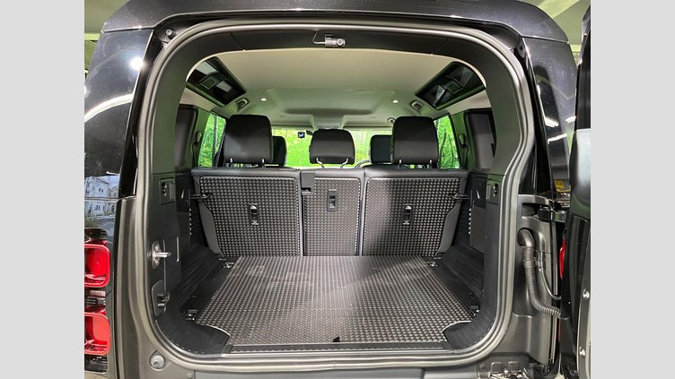 2023 認定中古車 Land Rover Defender 110 Santorini Black 4WD S