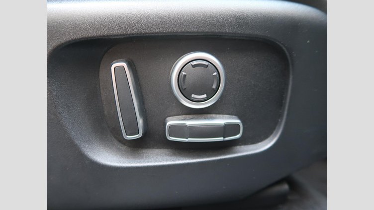 2021 認定中古車 Land Rover Range Rover Evoque Fuji White P250 Ｒ－ダイナミック ＳＥ	