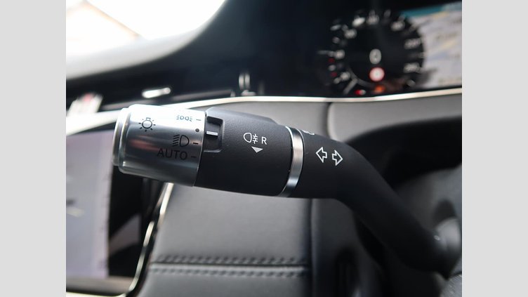 2021 認定中古車 Land Rover Range Rover Evoque Fuji White P250 Ｒ－ダイナミック ＳＥ	