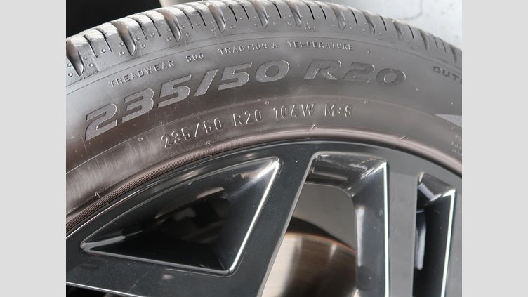 2021 認定中古車 Land Rover Range Rover Evoque Fuji White P250 Ｒ－ダイナミック ＳＥ	