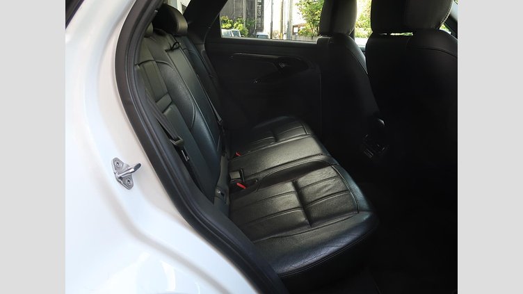 2021 認定中古車 Land Rover Range Rover Evoque Fuji White P250 Ｒ－ダイナミック ＳＥ	