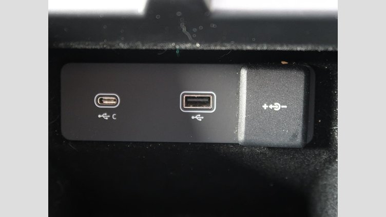 2021 認定中古車 Land Rover Range Rover Evoque Fuji White P250 Ｒ－ダイナミック ＳＥ	