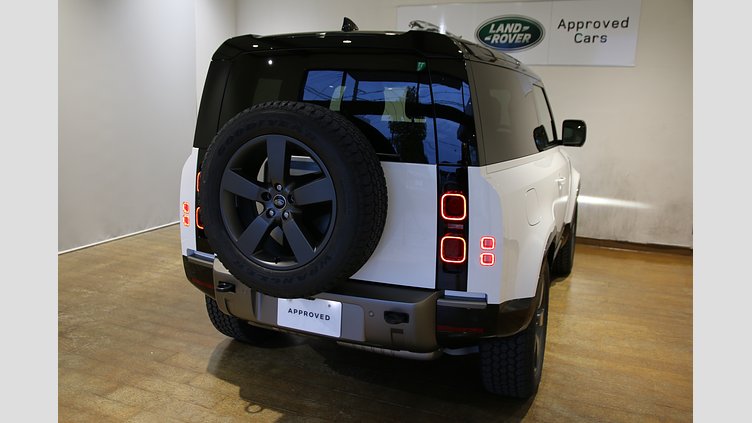 2025 認定中古車 Land Rover Defender 90 フジホワイト D350 AWD（オートマチック） X-DYNAMIC HSE