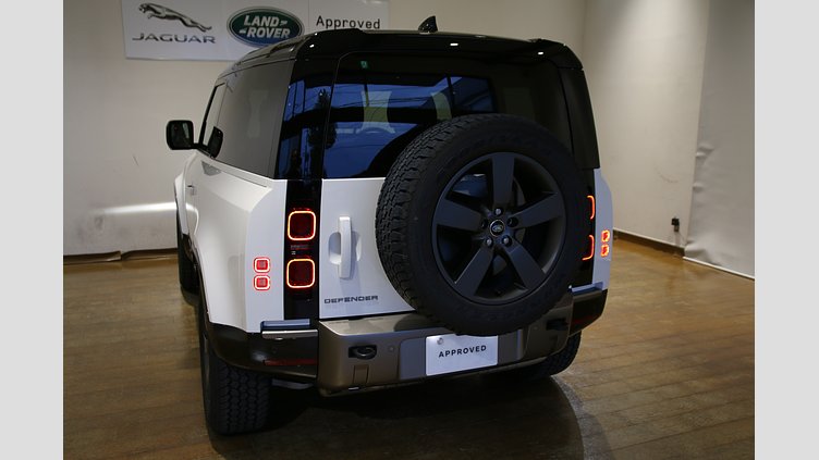 2025 認定中古車 Land Rover Defender 90 フジホワイト D350 AWD（オートマチック） X-DYNAMIC HSE