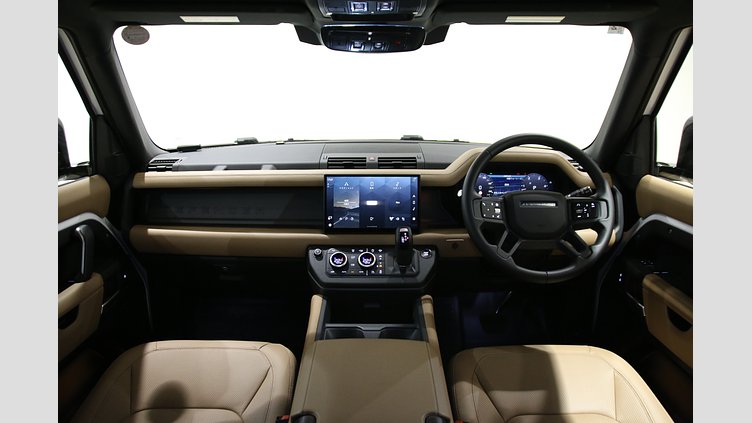 2025 認定中古車 Land Rover Defender 90 フジホワイト D350 AWD（オートマチック） X-DYNAMIC HSE