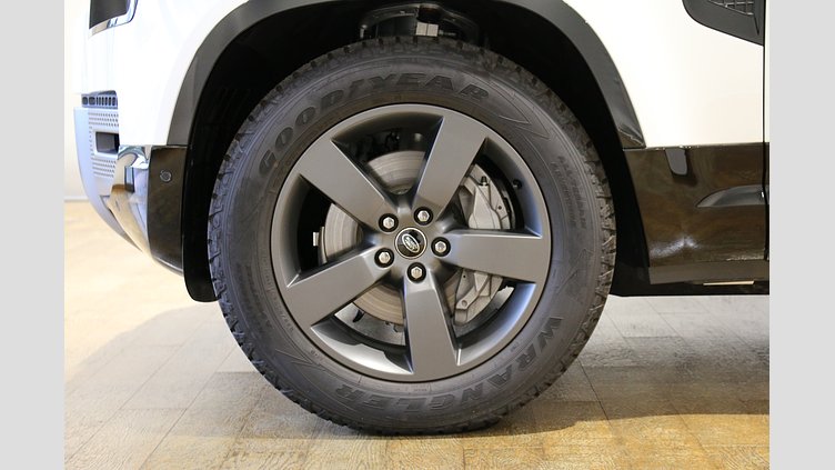 2025 認定中古車 Land Rover Defender 90 フジホワイト D350 AWD（オートマチック） X-DYNAMIC HSE