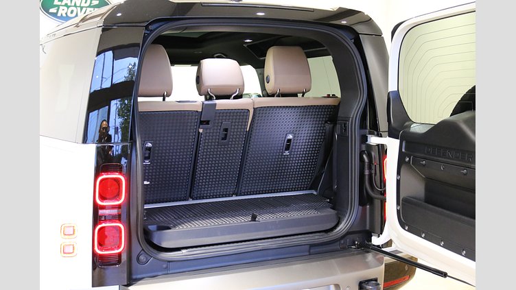 2025 認定中古車 Land Rover Defender 90 フジホワイト D350 AWD（オートマチック） X-DYNAMIC HSE