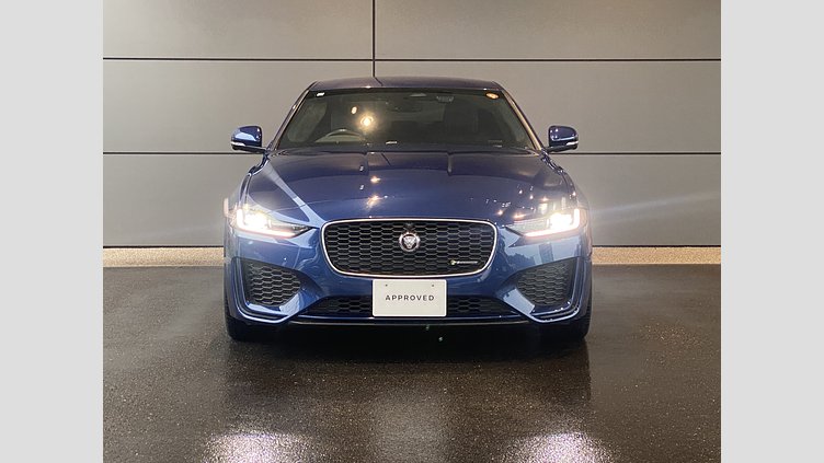 2021 認定中古車 Jaguar XE ブルーファイアブルー オートマチック R-Dynamic　S　AWD