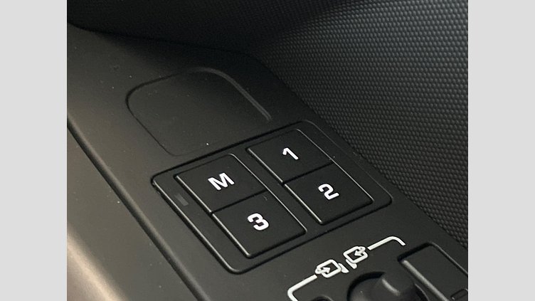 2024 認定中古車 Land Rover Defender 110 Carpathian Grey D350 AWD X-Dynamic HSE