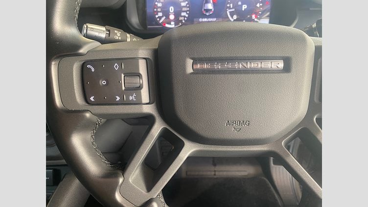 2021 認定中古車 Land Rover Defender 110 Gondwana Stone 8速オートマチック ＸダイナミックSE　D300