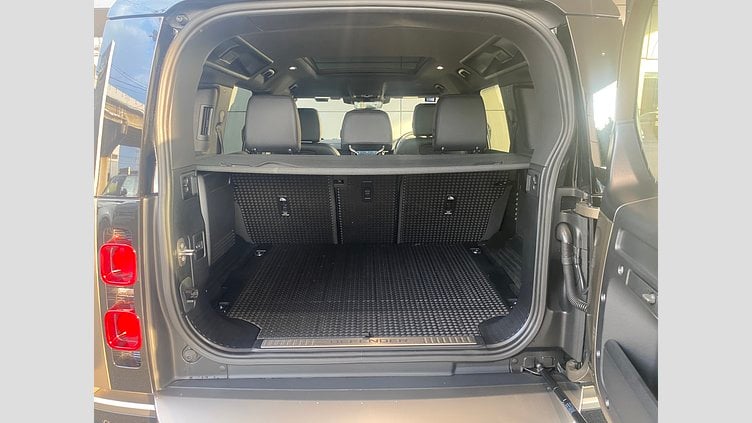 2021 認定中古車 Land Rover Defender 110 Gondwana Stone 8速オートマチック ＸダイナミックSE　D300