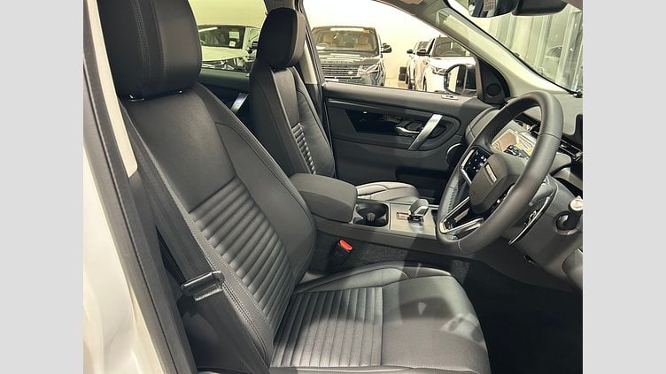 2024 認定中古車 Land Rover Discovery Sport Fuji White D200 AWD S D200