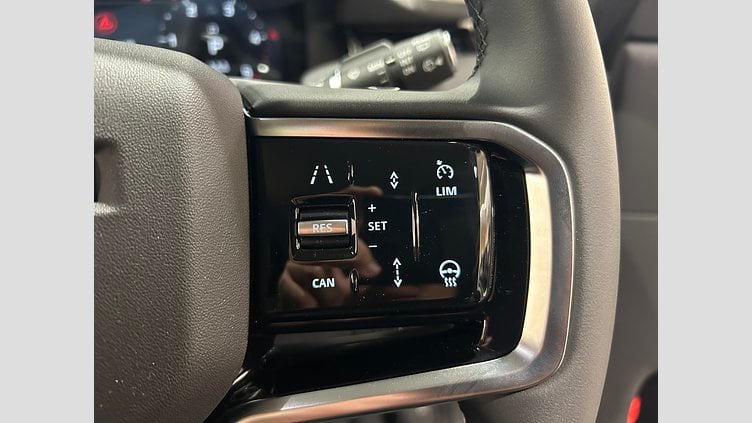 2024 認定中古車 Land Rover Discovery Sport Fuji White D200 AWD S D200