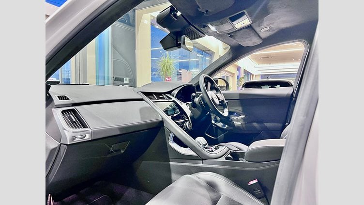 2024 認定中古車 Jaguar E-Pace Ostuni Pearl White 2.0P AWD R-Dynamic HSE 2.0 250PS