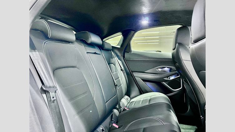 2024 認定中古車 Jaguar E-Pace Ostuni Pearl White 2.0P AWD R-Dynamic HSE 2.0 250PS