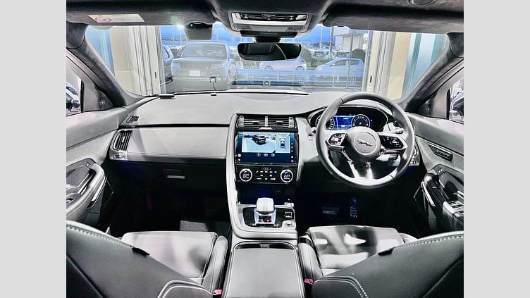 2024 認定中古車 Jaguar E-Pace Ostuni Pearl White 2.0P AWD R-Dynamic HSE 2.0 250PS