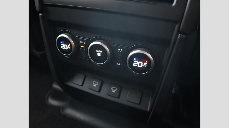 2025 認定中古車 Land Rover Defender 110 Santorini Black D350 Ｒ－ダイナミック ＳＥ 