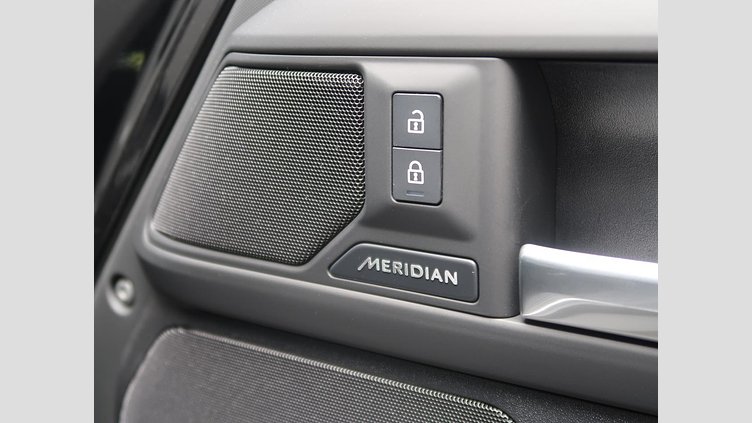 2025 認定中古車 Land Rover Defender 110 Santorini Black D350 Ｒ－ダイナミック ＳＥ 