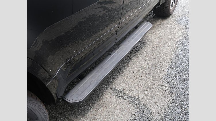 2025 認定中古車 Land Rover Defender 110 Santorini Black D350 Ｒ－ダイナミック ＳＥ 